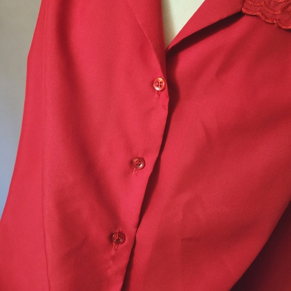 Beautiful Vintage Red Button Down Blouse made by Nikki - Picture 13 of 14